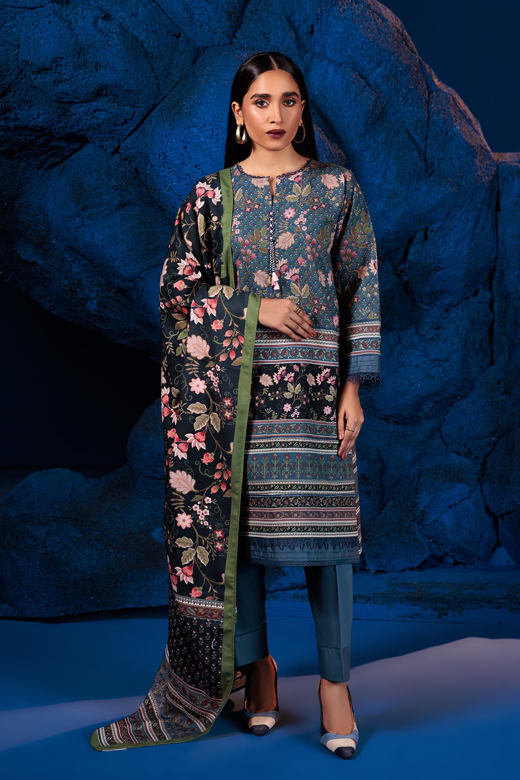 Bonanza Satrangi | Floral Bloom 3 Pc (2W24P3P336) Grey