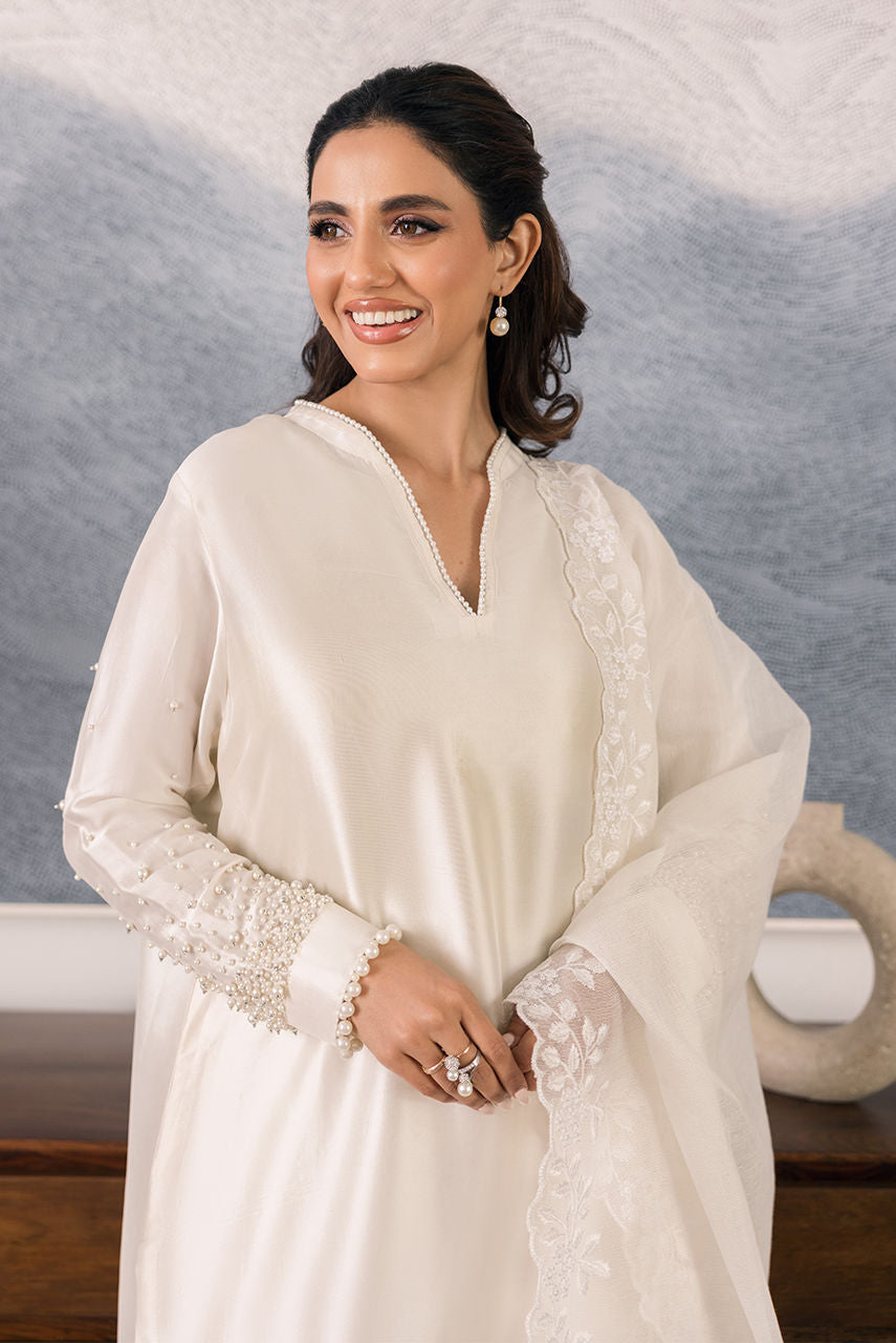 Deepak Perwani | Eid Edit 25 | Kut328 L White Sheesha Silk