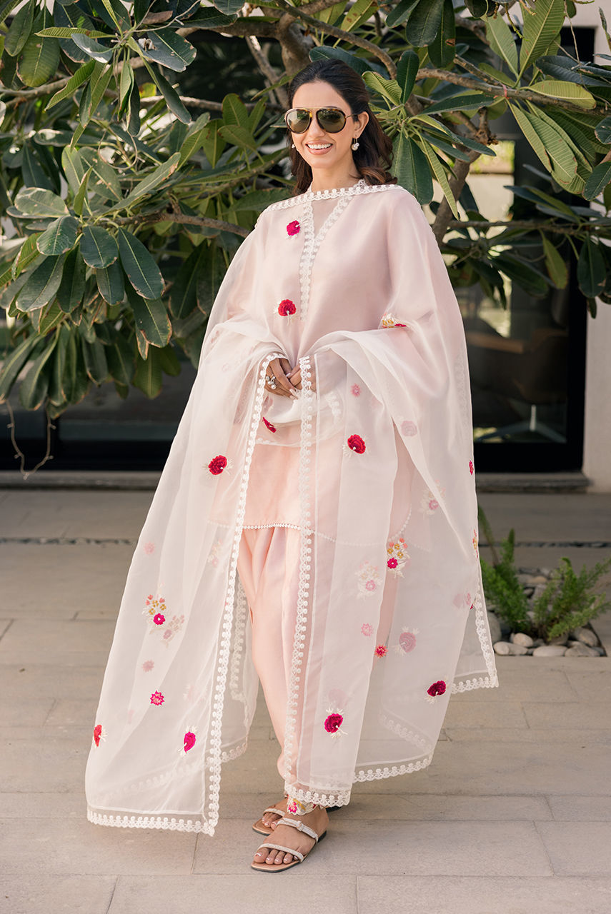 Deepak Perwani | Eid Edit 25 | Kut318 S Pink Sheesha Silk