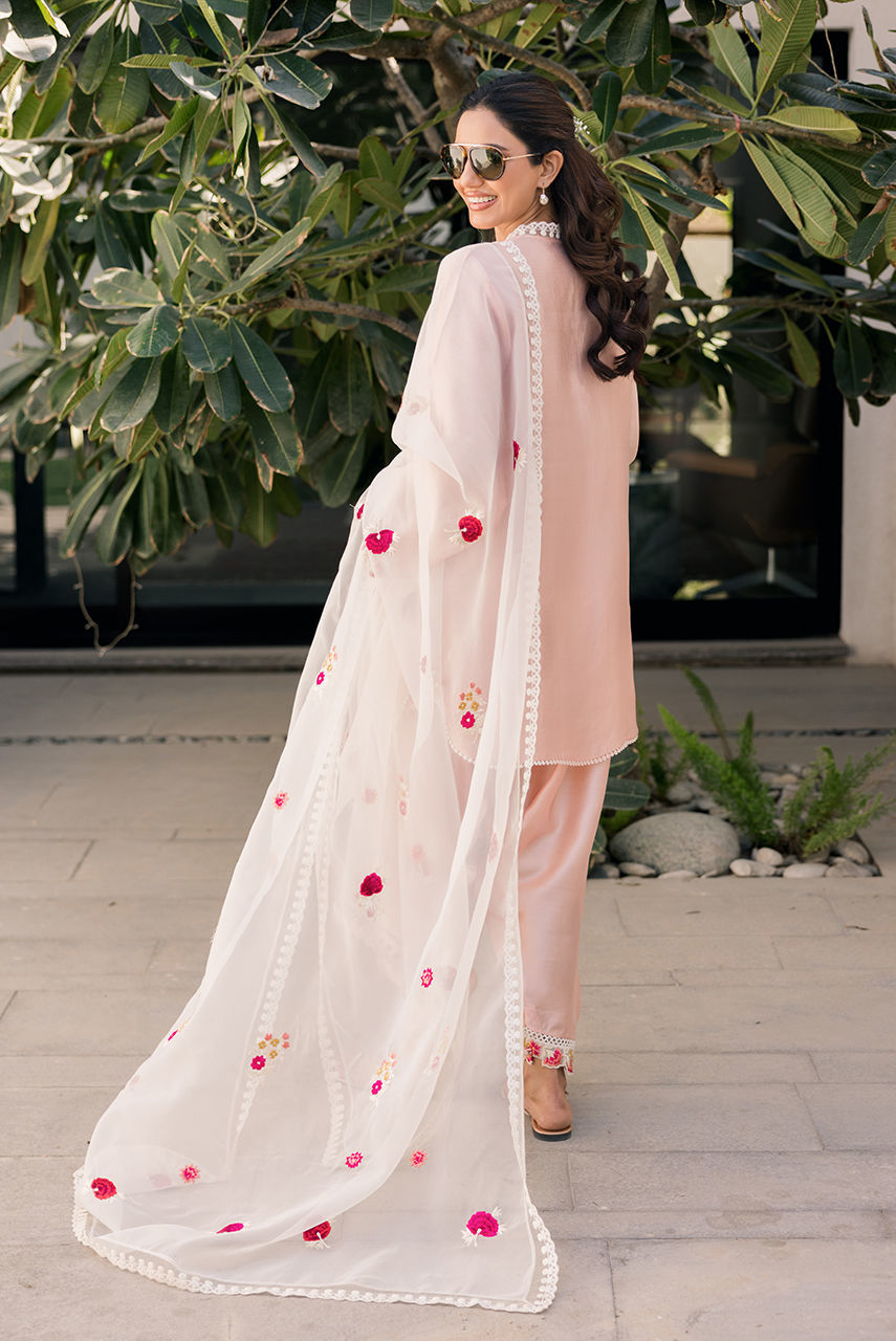 Deepak Perwani | Eid Edit 25 | Kut318 M Pink Sheesha Silk