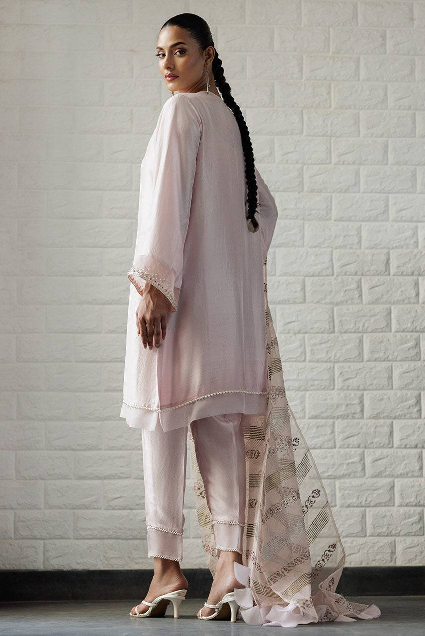 Deepak Perwani | Summer Festive 25 | Kut347 - Pakistani Designer Dress - by Deepak Perwani | Type: Ladies Clothes - 100% Original at Saira Sultan