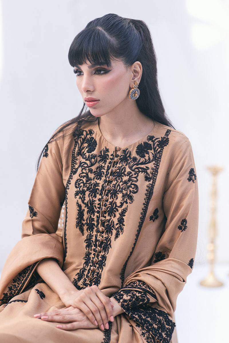 Ansab Jahangir | Luxe Pret Signature | CADIE - Pakistani Designer Dress - by Ansab Jahangir | Type: Luxury - 100% Original at Saira Sultan