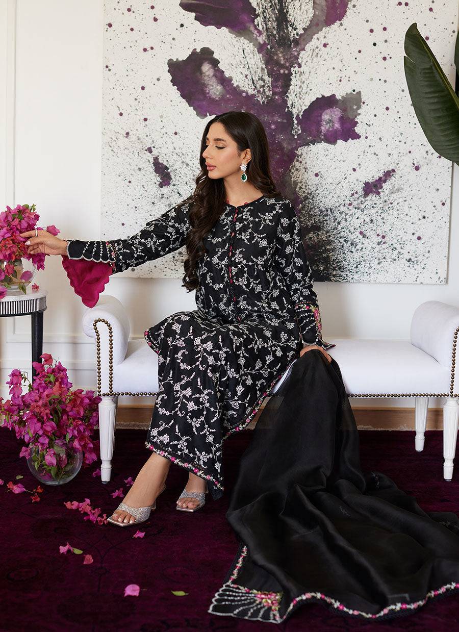 Farah Talib Aziz | Luna Eid Collection 24 | VITTORIA BLACK - Pakistani Designer Dress - by Farah Talib Aziz | Type: Luxury - 100% Original at Saira Sultan