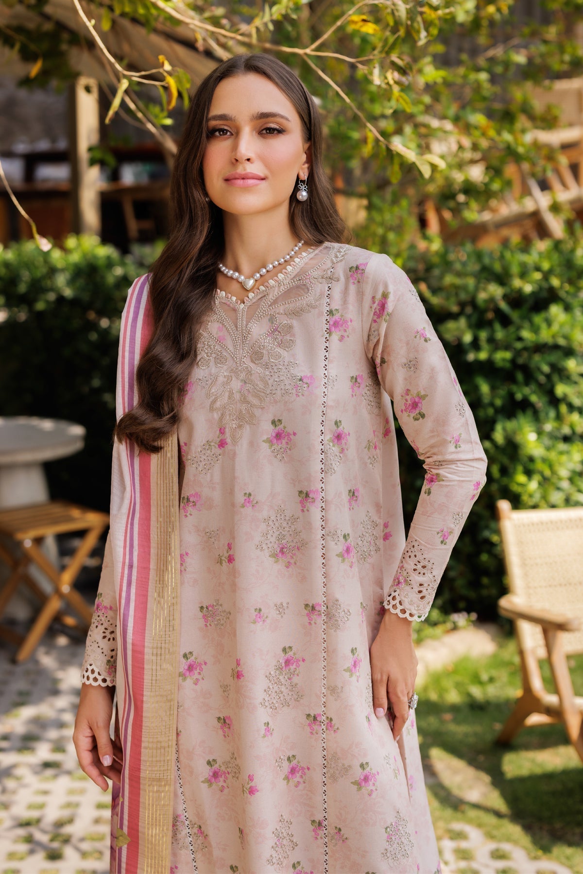 Xenia Formals | Luxury Lawn 25 | ANNAYA M Pink Lawn