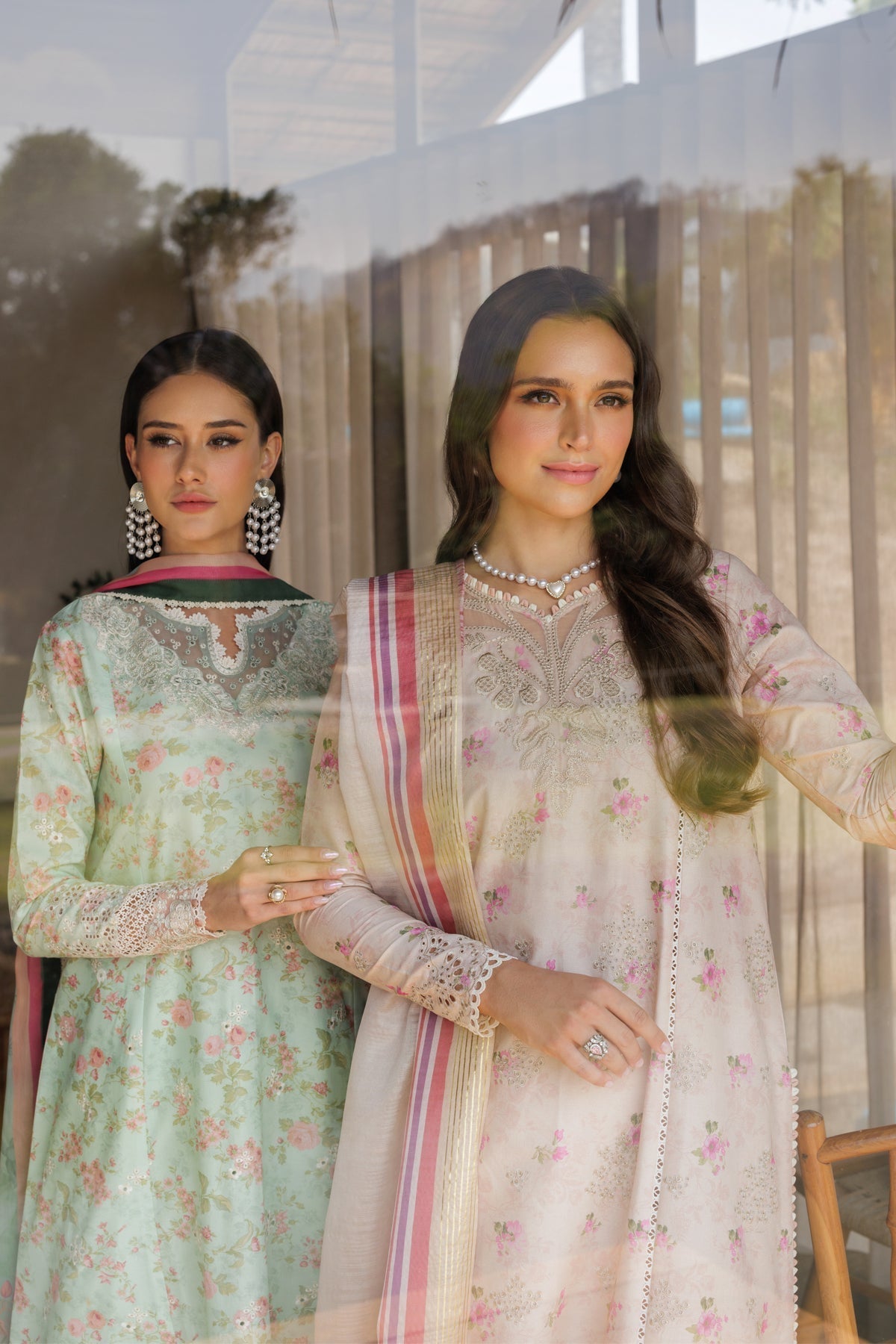 Xenia Formals | Luxury Lawn 25 | ANNAYA L Pink Lawn