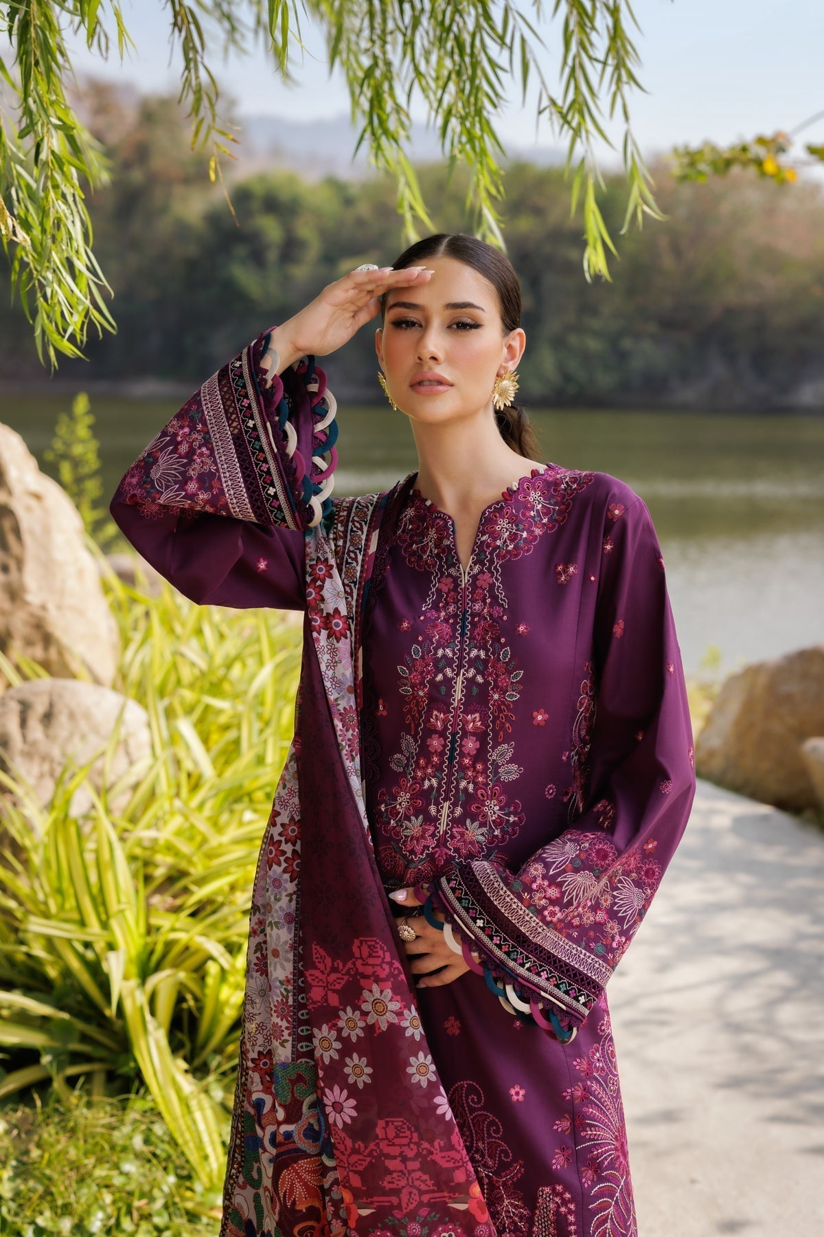 Xenia Formals | Luxury Lawn 25 | VIOLET M Plum Lawn