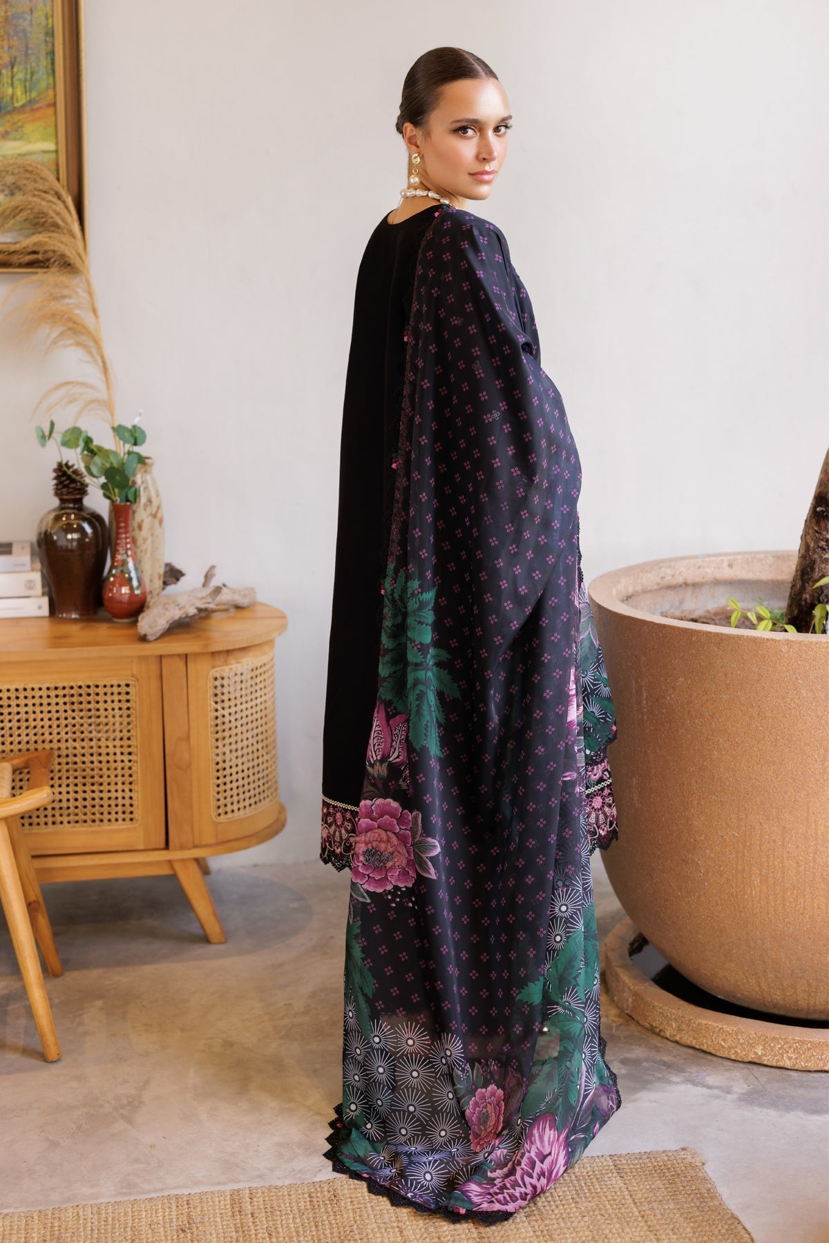 Xenia Formals | Luxury Lawn 25 | ZITA S Black Lawn