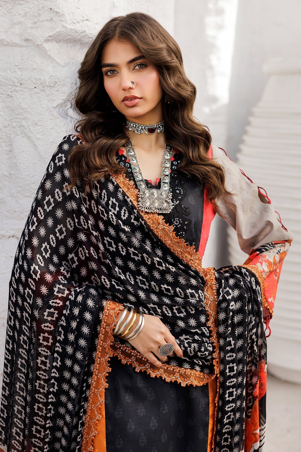 Charizma | Rangoli Lawn | CRO5-01 M Black Lawn