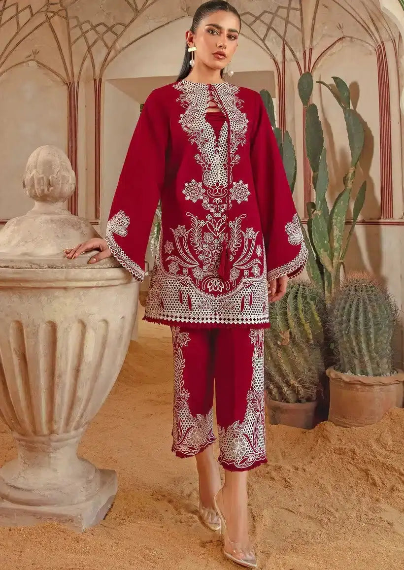 Crimson | Amal Winter 23 | Threads that Bind - CRWP 3B - Pakistani Designer Dress - by Crimson | Type: Luxury - 100% Original at Saira Sultan