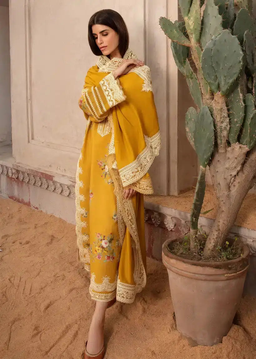 Crimson | Amal Winter 23 | Marori Tales - CRWP 2A - Pakistani Designer Dress - by Crimson | Type: Luxury - 100% Original at Saira Sultan