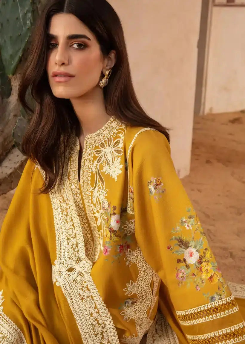 Crimson | Amal Winter 23 | Marori Tales - CRWP 2A - Pakistani Designer Dress - by Crimson | Type: Luxury - 100% Original at Saira Sultan