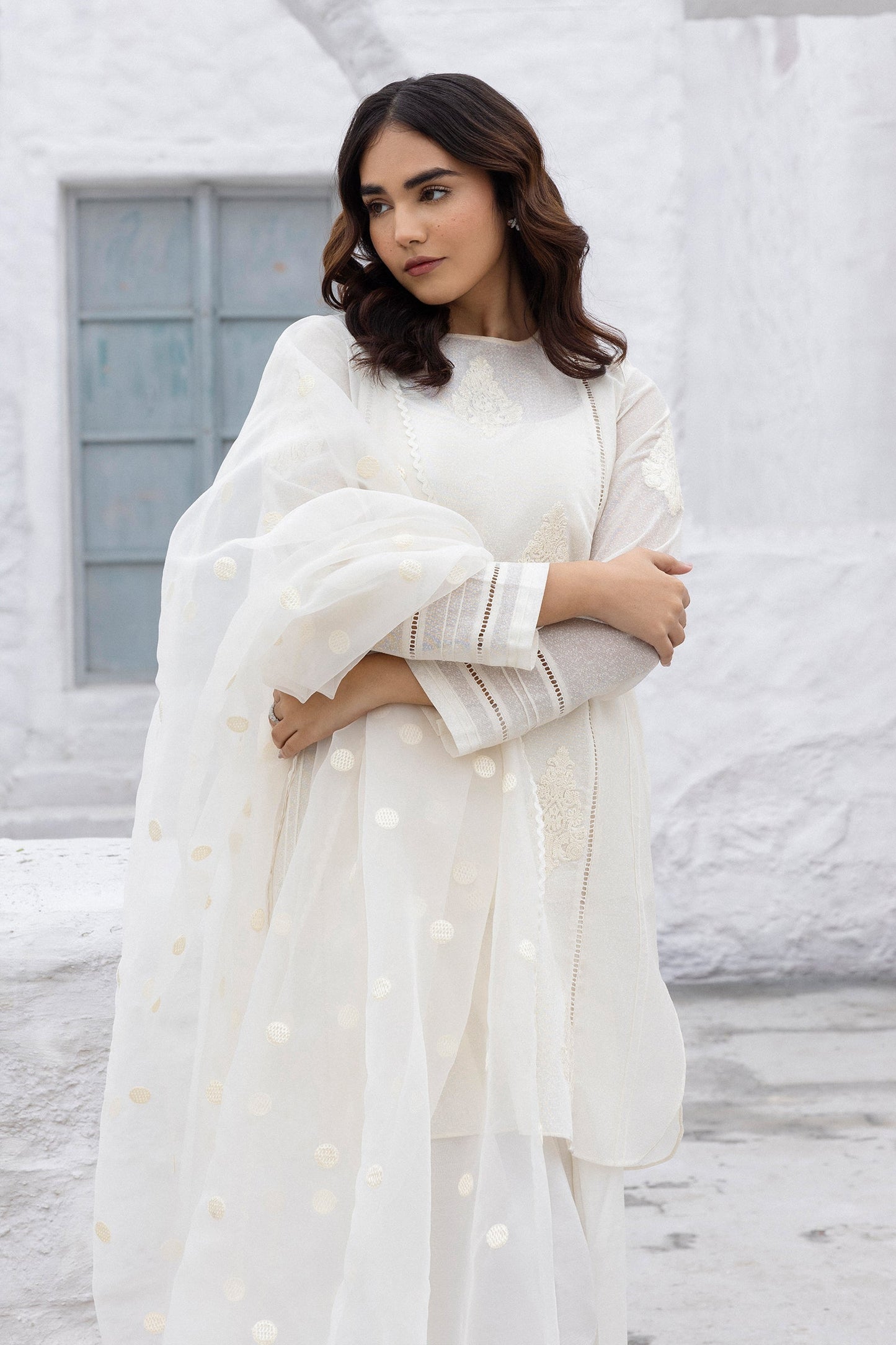 Erum Khan | Ramadan Edition | Maha L White Cotton Karandi