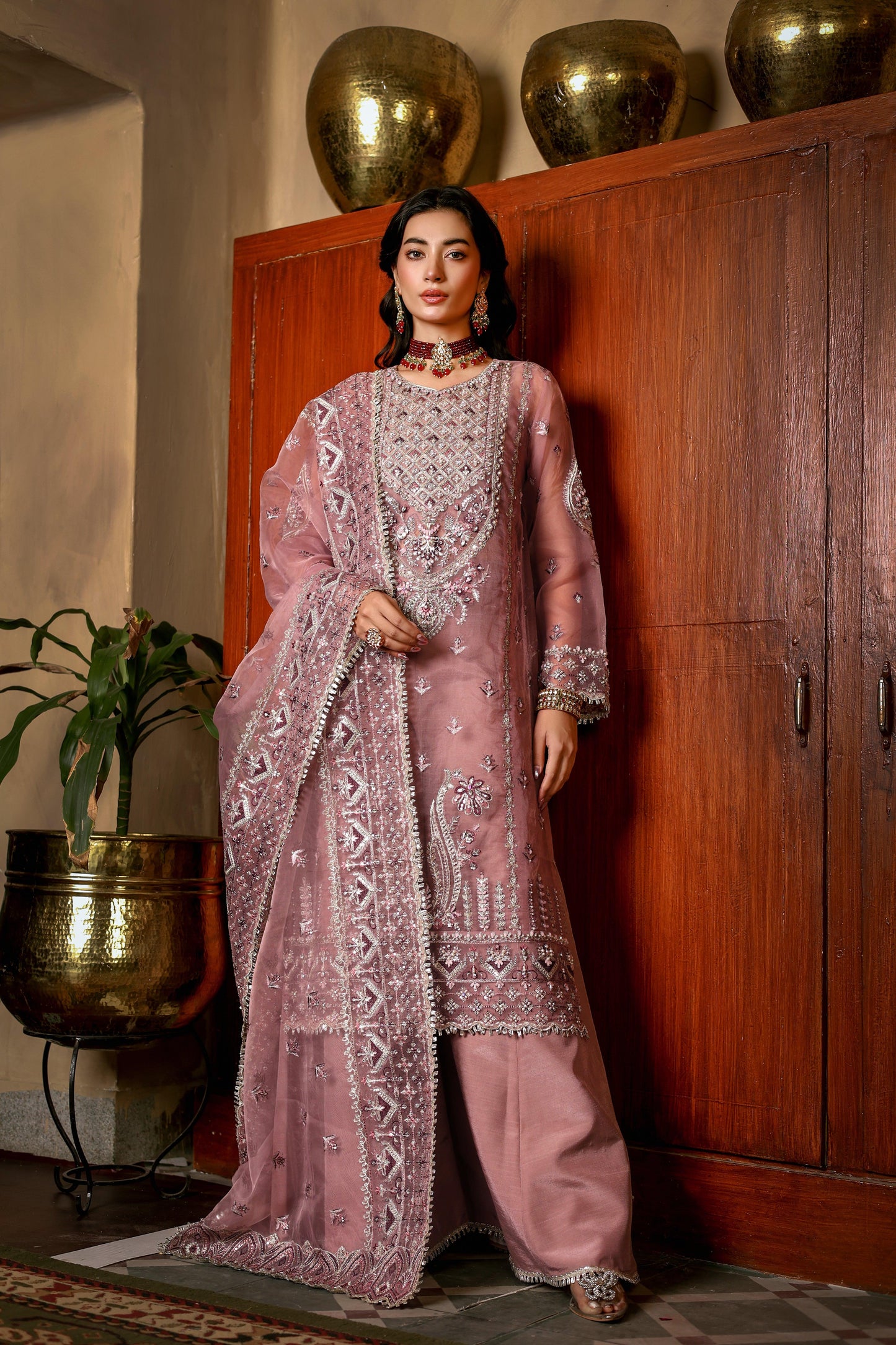 Imran Ramzan | Rubaru | Maahru - Pakistani Designer Dress - by Imran Ramzan | Type: Clothing - 100% Original at Saira Sultan