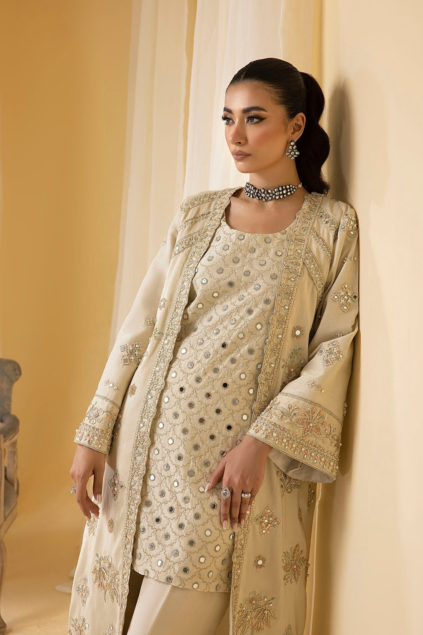 Nuriyaa | Luxe Formals | Iris