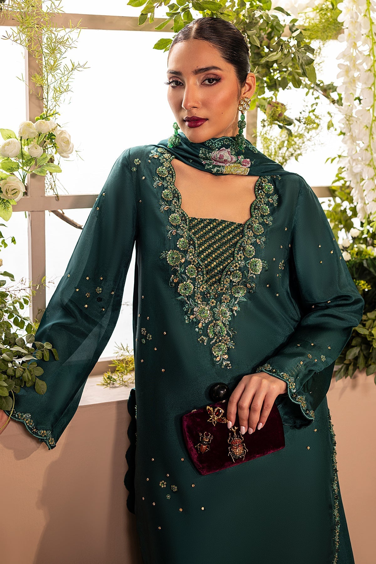 Mina Kashif | Loona Lawn 25 | Zircon L Mid Green Tussar Silk