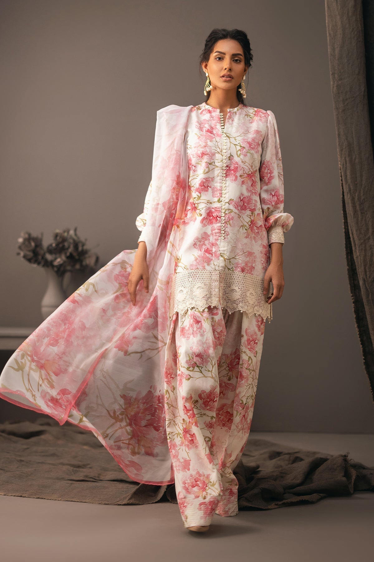 Erum Khan | Beyond Basic | BOLD BOUQUET - Pakistani Designer Dress - by Erum Khan | Type: Ladies Clothes - 100% Original at Saira Sultan