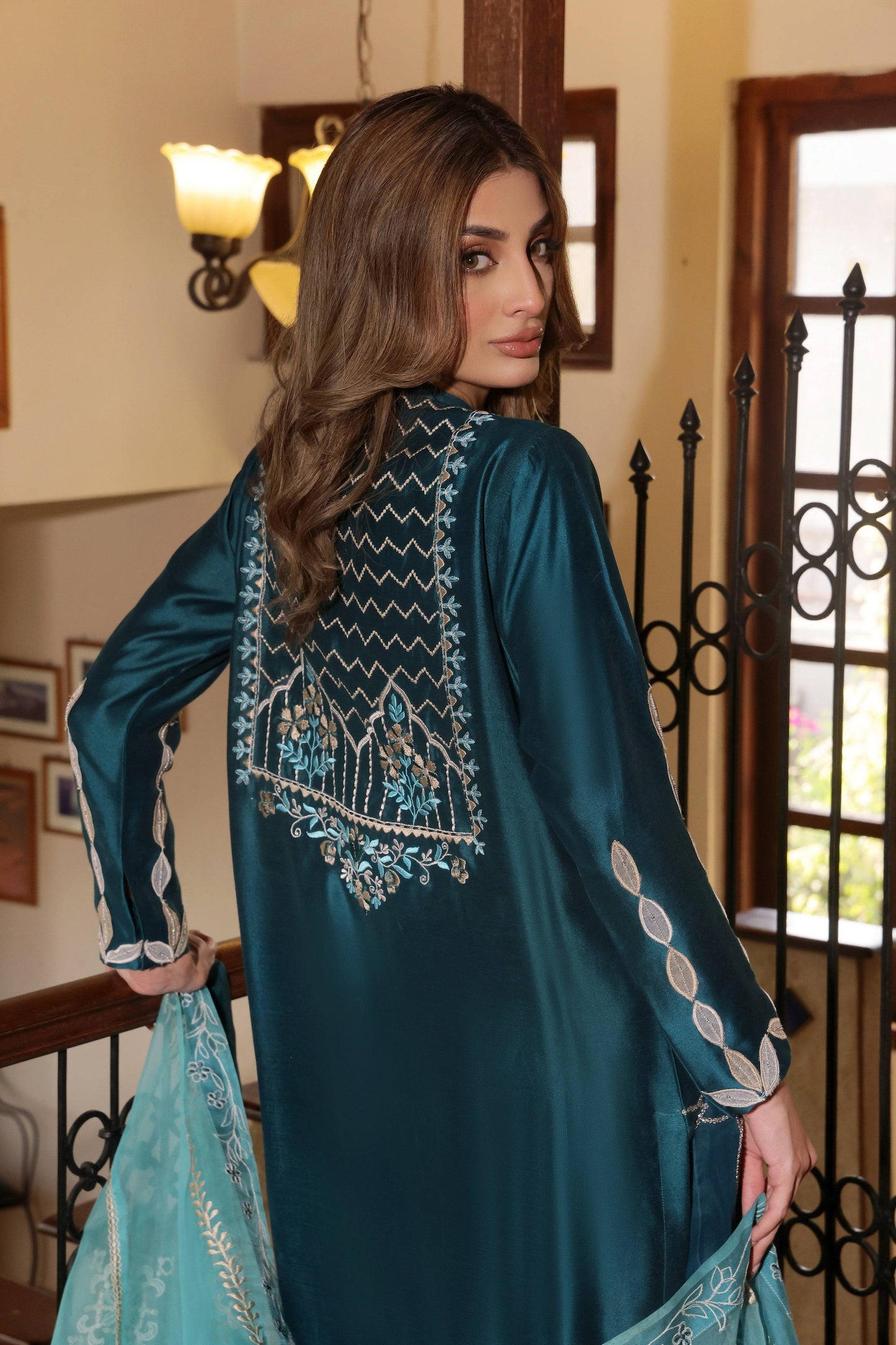 Mona Imran | Ezel Eid 25 | Jahanbano - Pakistani Designer Dress - by Mona Imran | Type: Ladies Clothes - 100% Original at Saira Sultan