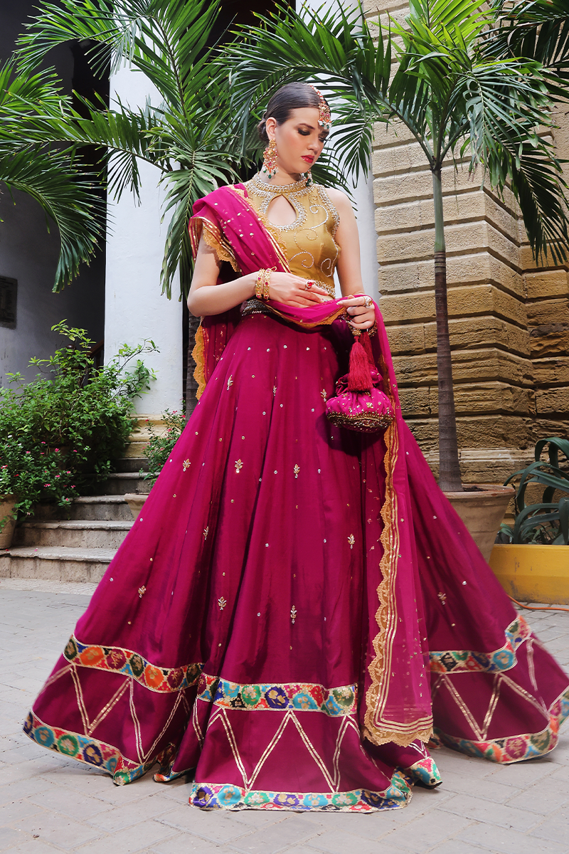 Mona Imran | Dilzaib Formals | Meena S Fuchsia Sheesha Silk