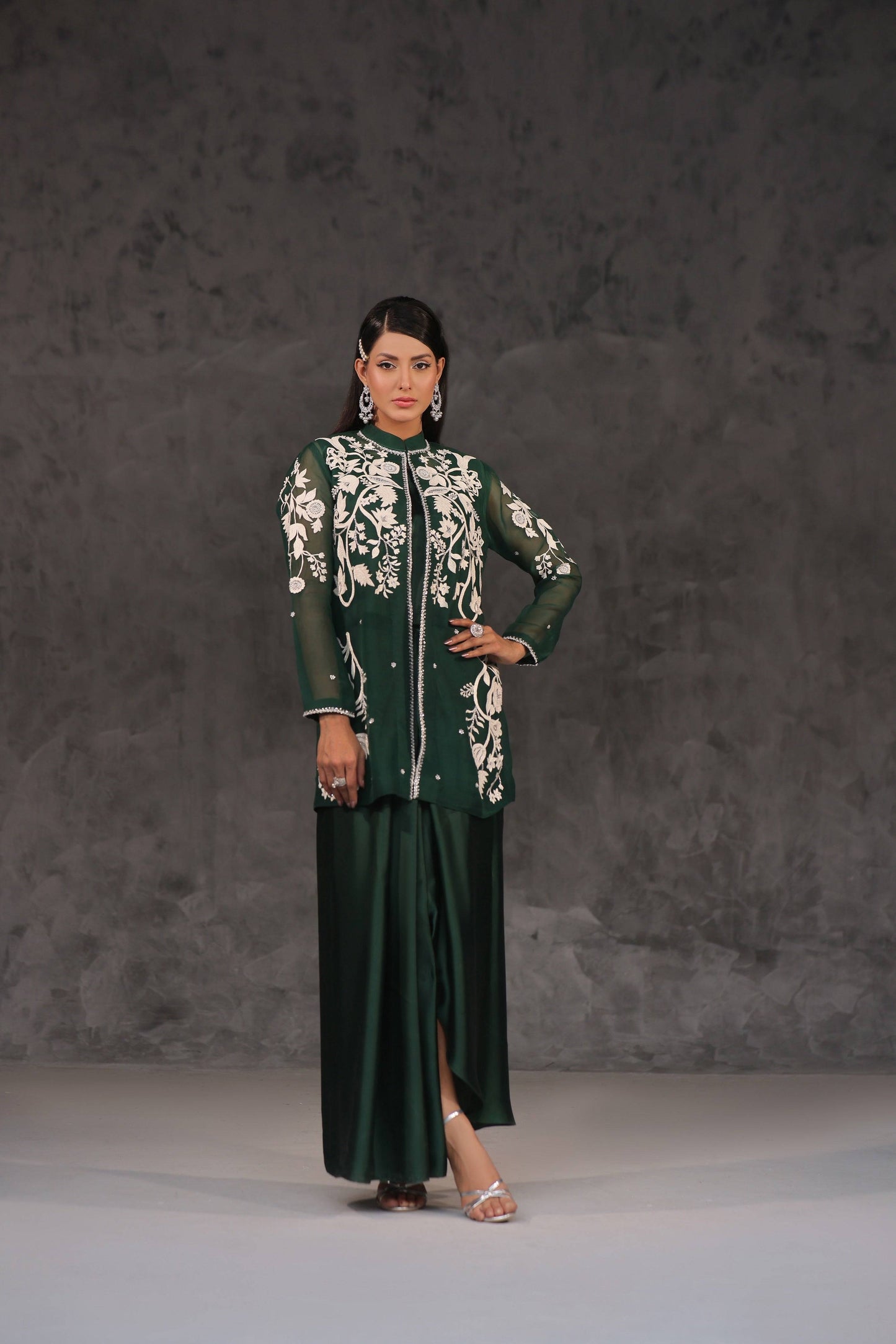 Mona Imran | Ezel Eid 25 | Nova - Pakistani Designer Dress - by Mona Imran | Type: Ladies Clothes - 100% Original at Saira Sultan