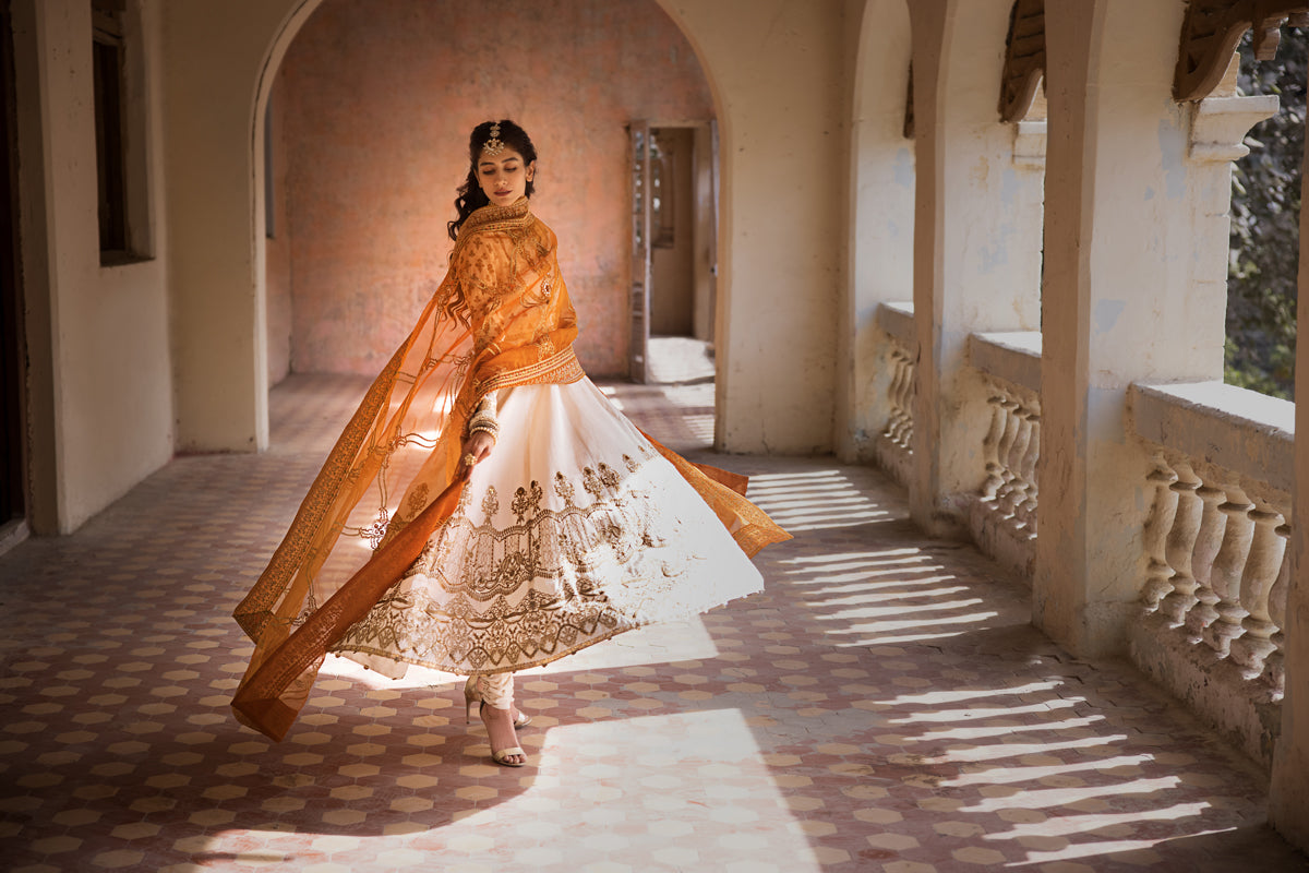 Erum Khan | Umaima Eid Edit | GHAZAL Custom Size White Raw Silk