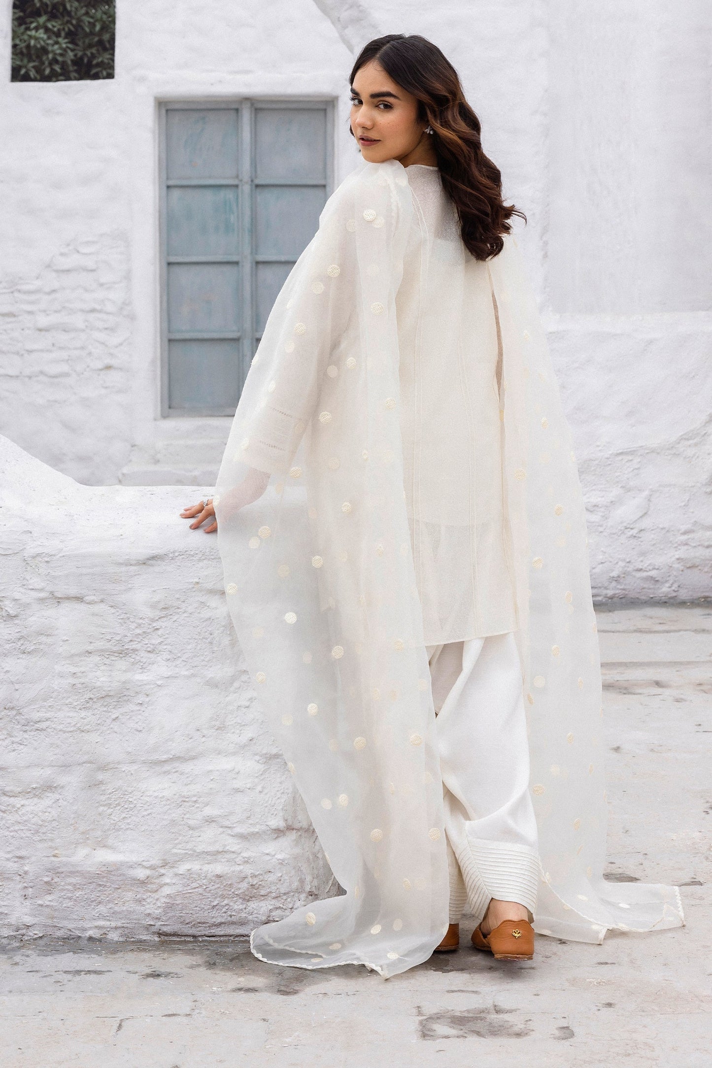 Erum Khan | Ramadan Edition | Maha S White Cotton Karandi