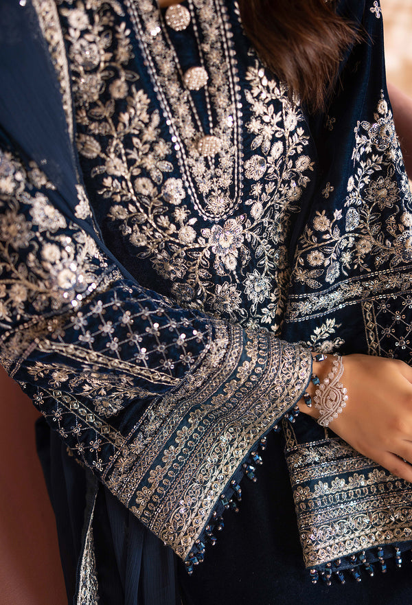 Adans Libas | Velvet 25 | 7529 V - Pakistani Designer Dress - by Adans Libas - Type : Ladies Clothes - 100% Original at Saira Sultan