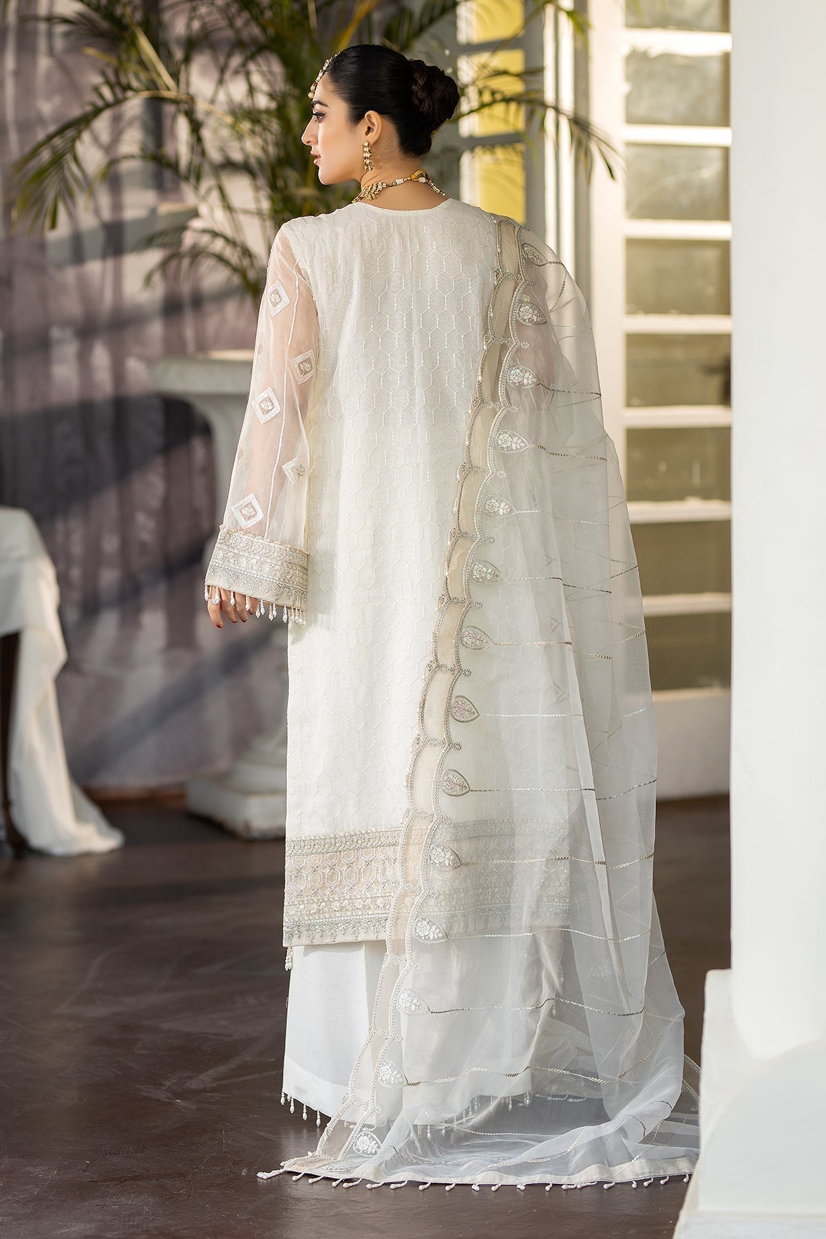 Raeesa Premium | Dehleez Formals | DL-1021 Nigah - Pakistani Designer Dress - by Raeesa Premium | Type: Formal - 100% Original at Saira Sultan