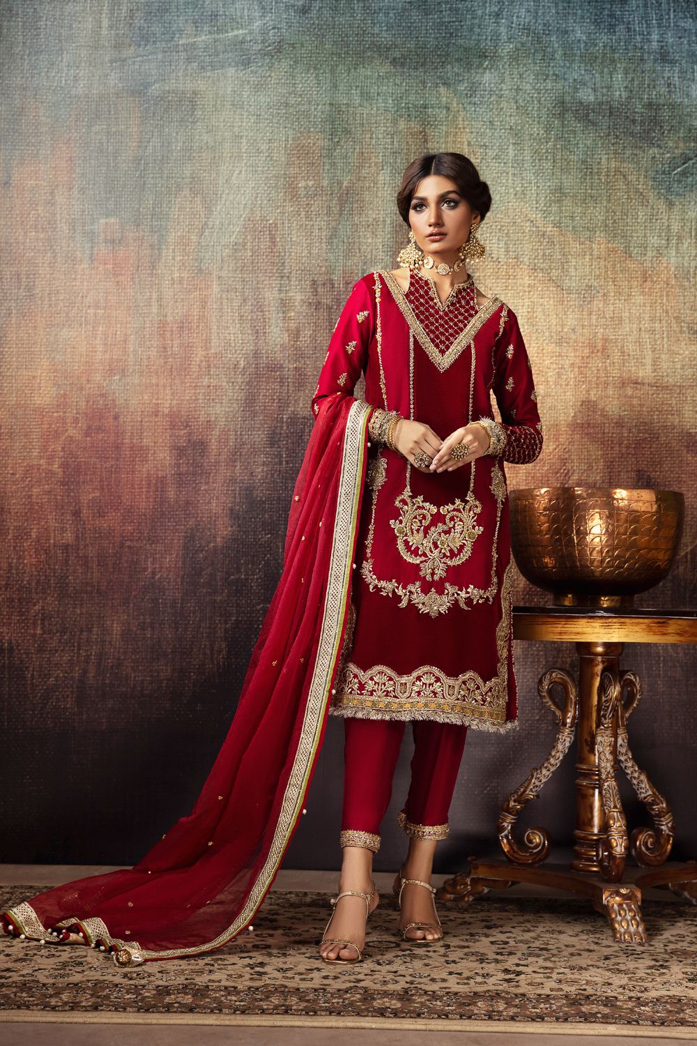 Erum Khan | Begham Jaan Bridal Formals | MALA - Pakistani Designer Dress - by Erum Khan | Type: Bridal - 100% Original at Saira Sultan