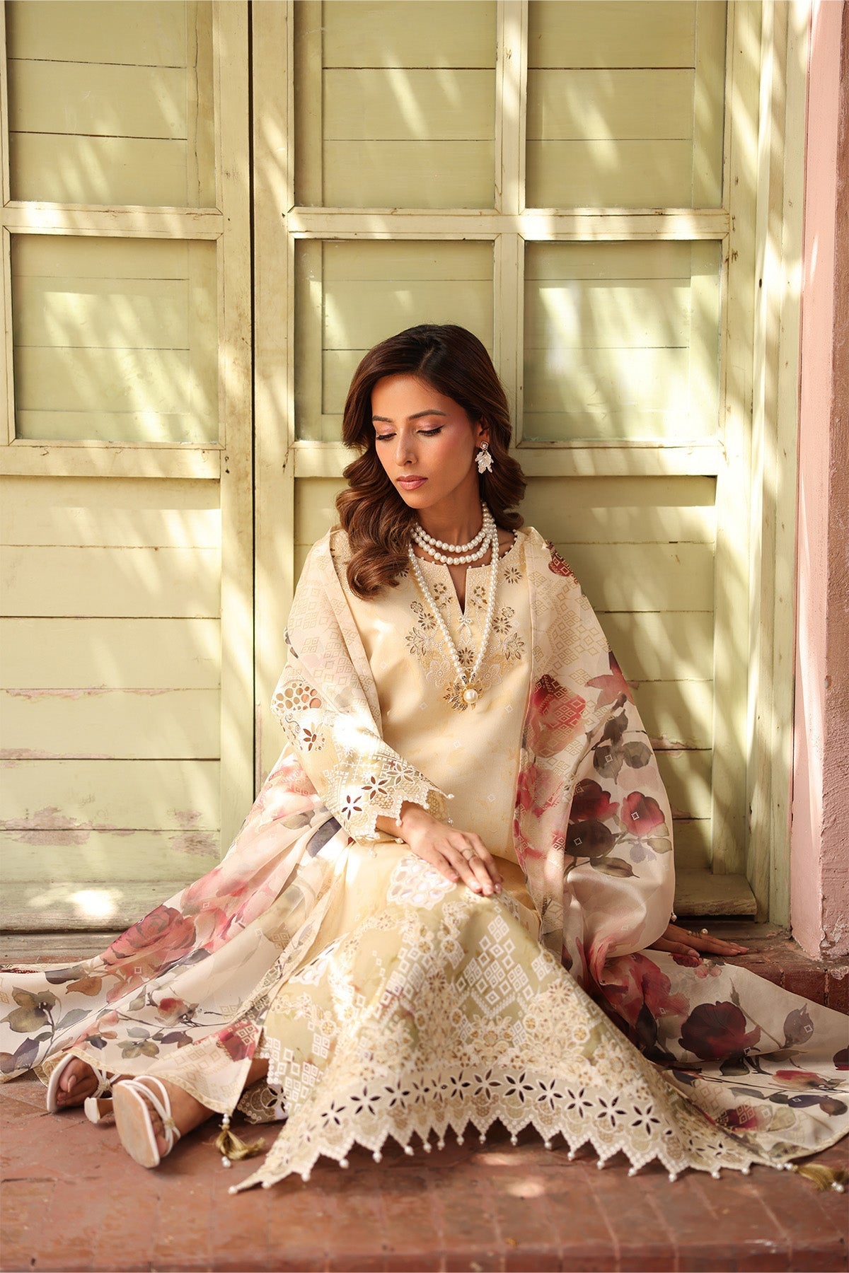 Alizeh | Embroidered Printed Festive Edit 25 | AF-EPL-7038-MIA XL Cream Lawn