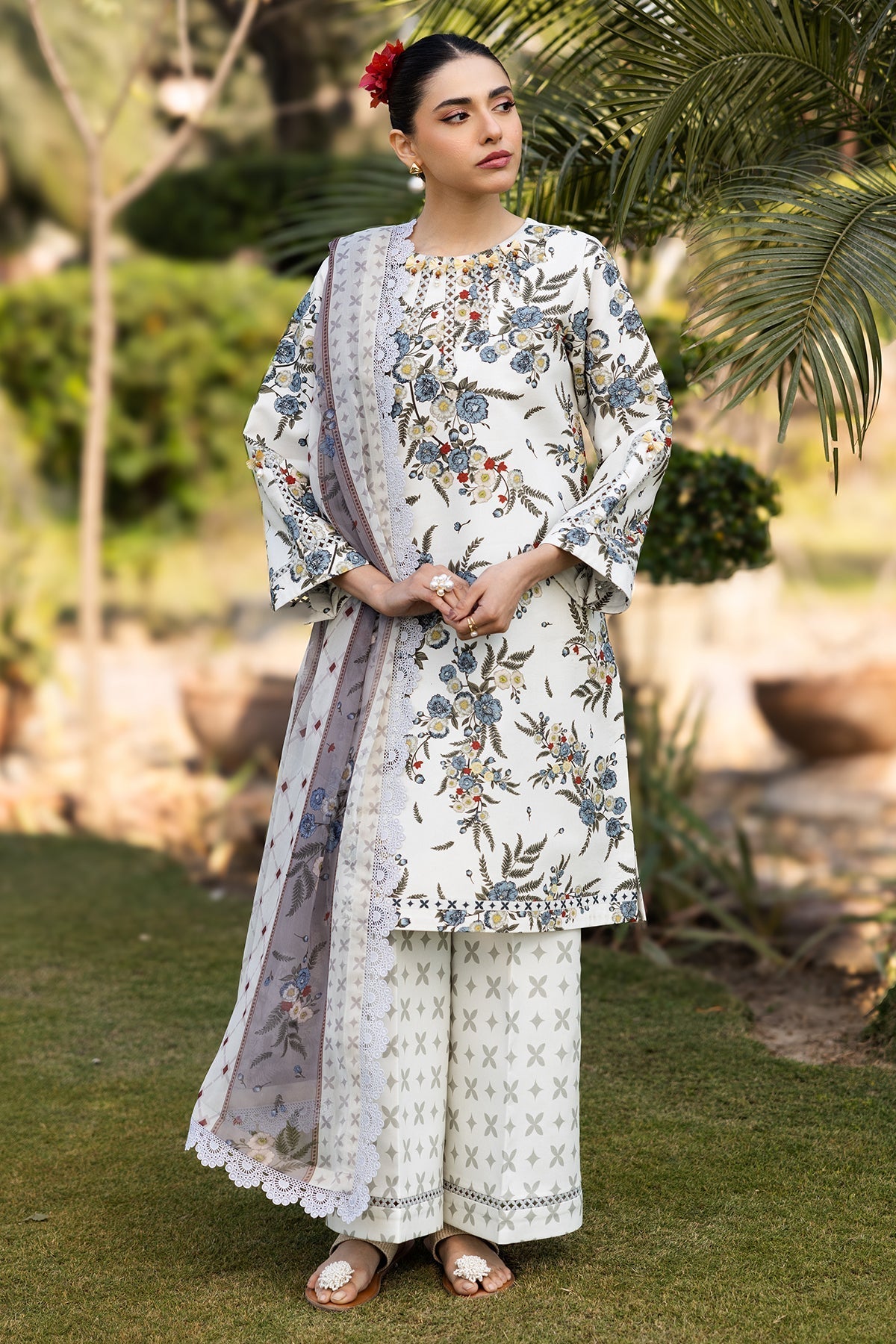 Alizeh | Sheen Lawn Prints 25 | AF-PL-6040-Alaska L Off White Lawn