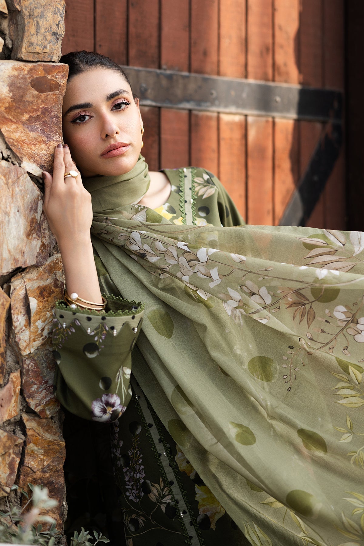 Alizeh | Sheen Lawn Prints 25 | AF-PL-6038-Willow M Olive Green Lawn