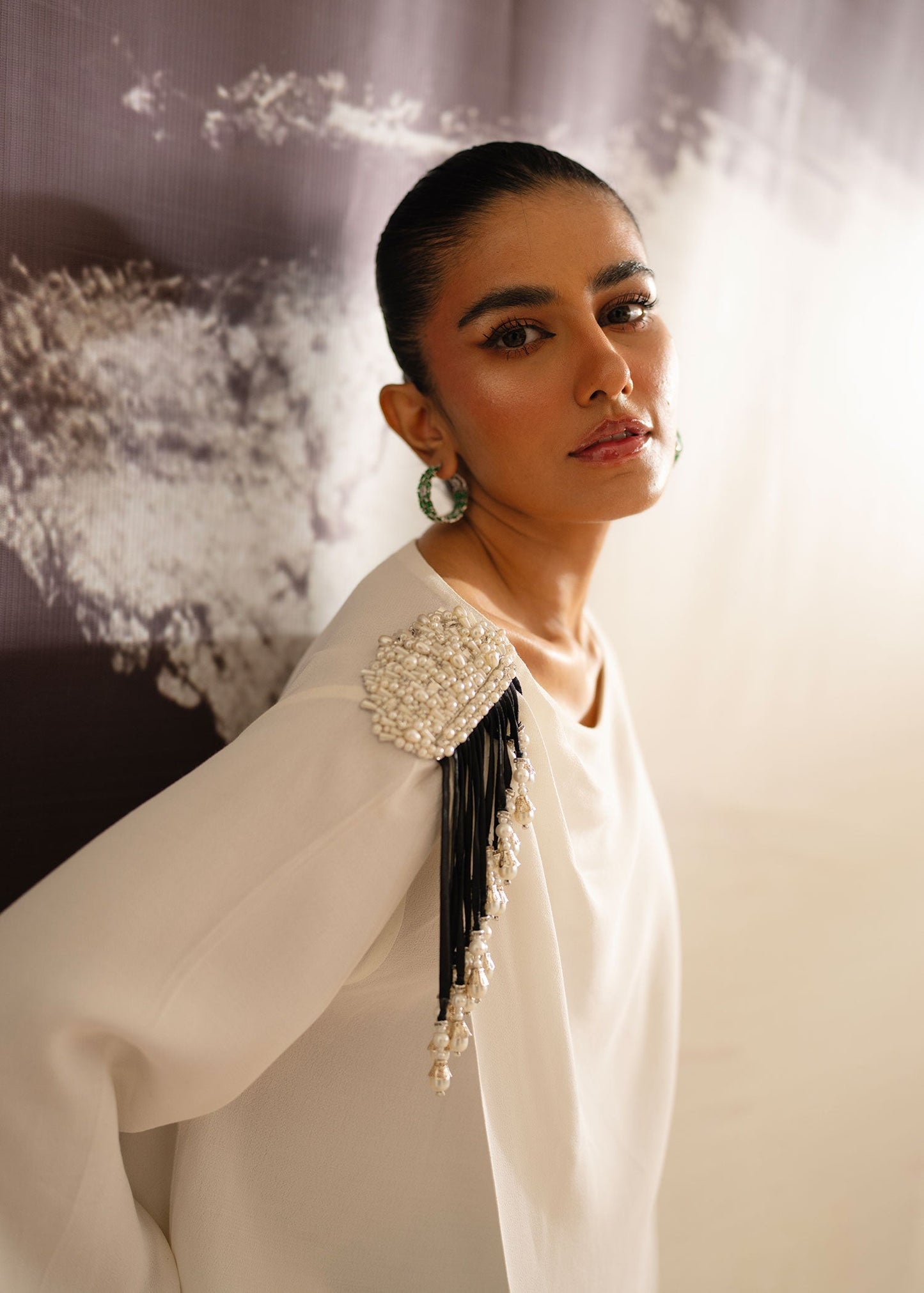 Mahgul | Eye of Cemal | Ivory Indulgence M Ivory Grip Silk