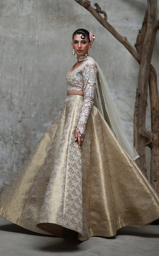 Threads and Motifs | Formal Dresses 25 | Organza Embroidered Blouse With Lehenga - Pakistani Designer Dress - by Threads and Motifs - Type : Ladies Clothes - 100% Original at Saira Sultan