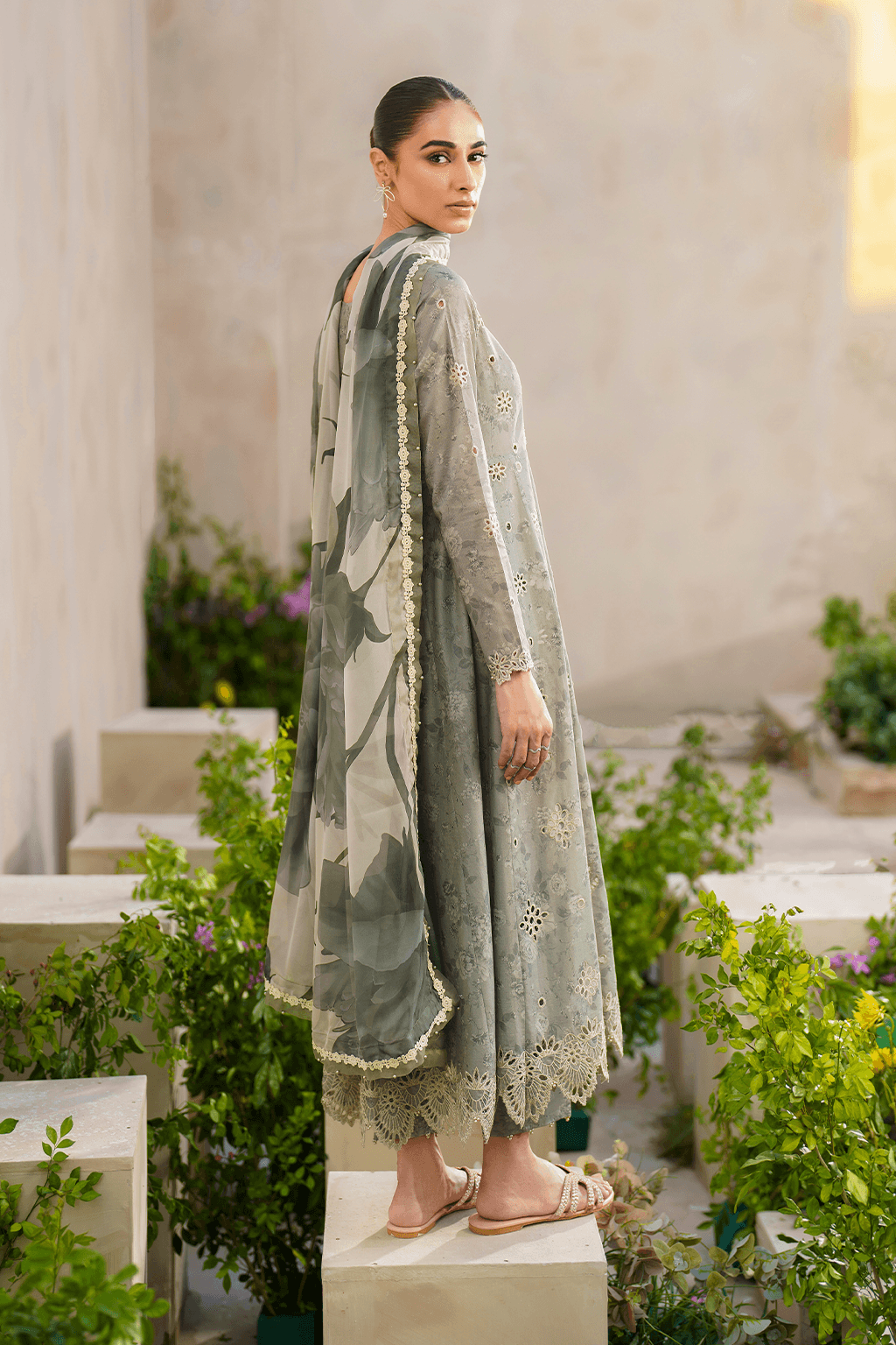 Iznik | Festive lawn 24 | SFL-10 - Pakistani Designer Dress - by Iznik | Type: Luxury - 100% Original at Saira Sultan