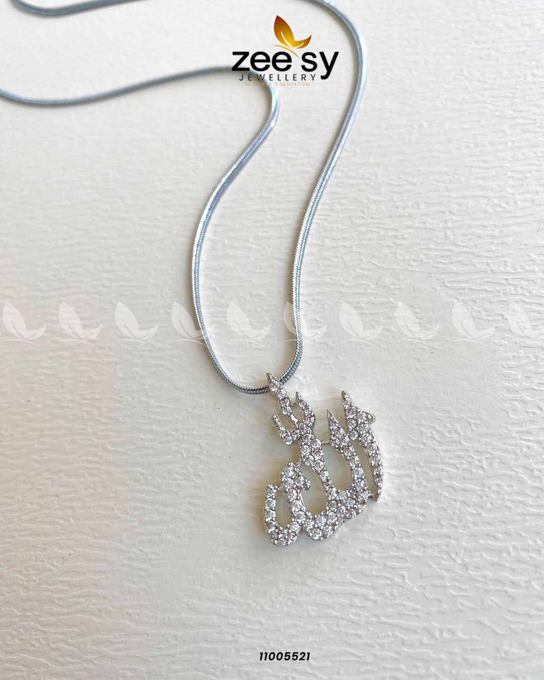 Calligraphy Locket-0009 Silver