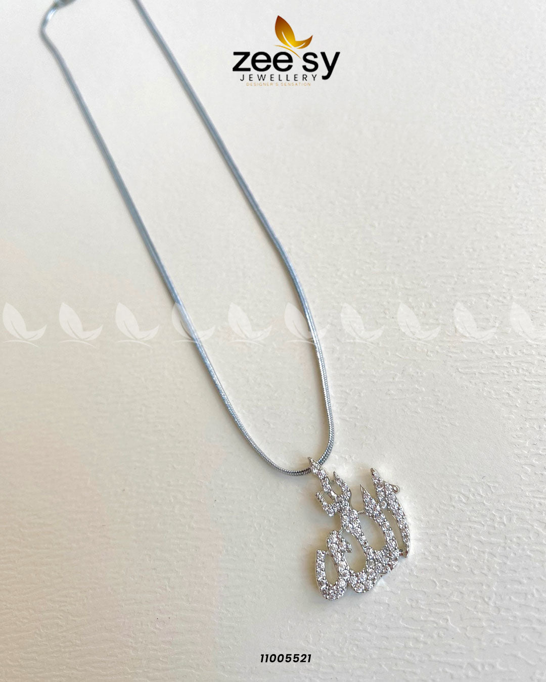 Calligraphy Locket-0009