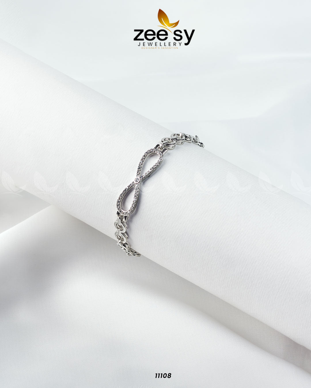 Ojos Bracelet Silver