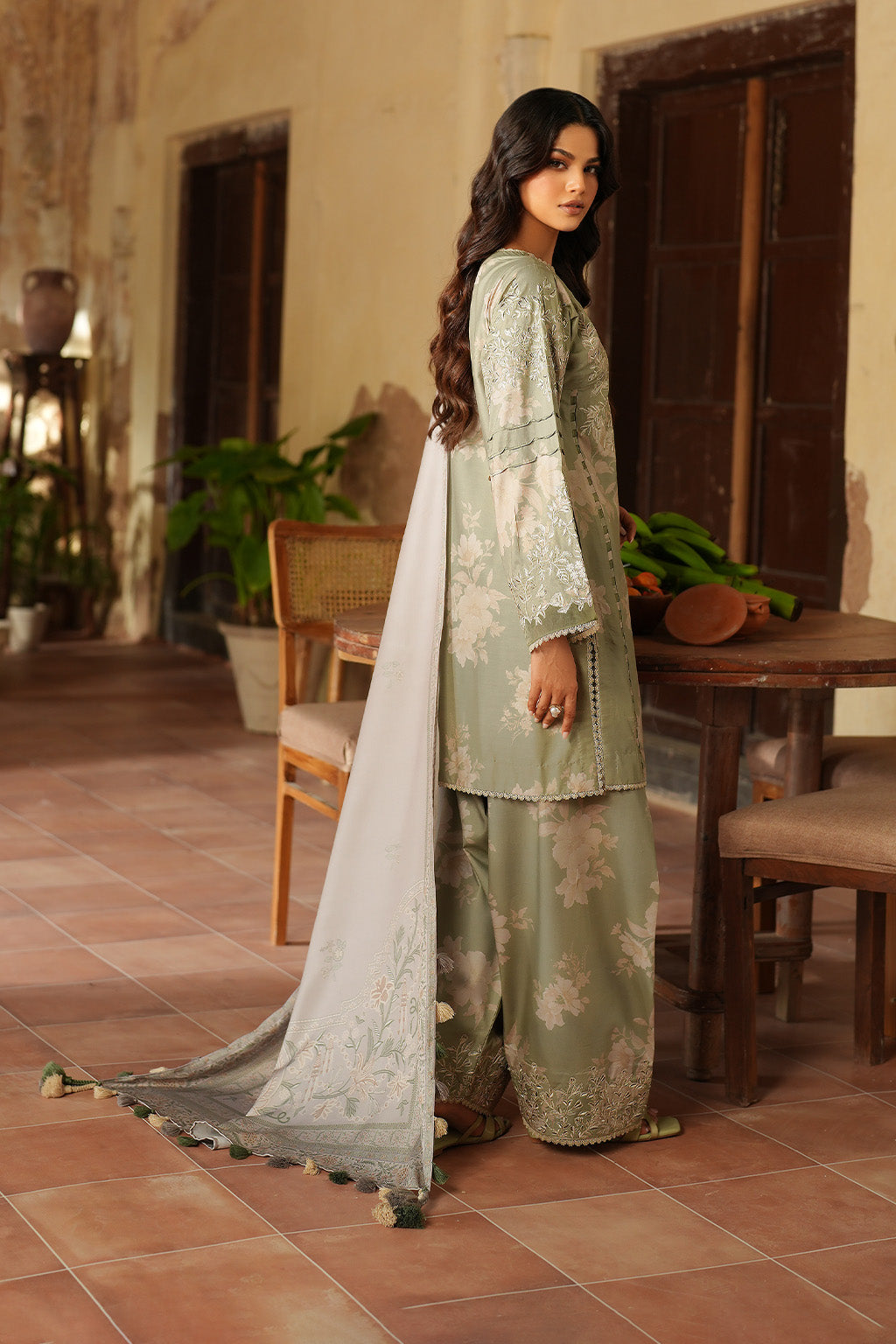 Iznik | Winter 25 | IPF-08 - Pakistani Designer Dress - by Iznik - Type : Ladies Clothes - 100% Original at Saira Sultan