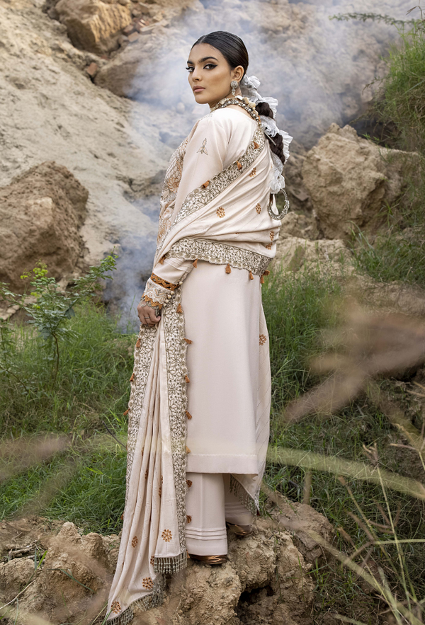 Humdum I Sierra Wool I Sierra-D09 - Pakistani Designer Dress - by Humdum - Type : Ladies Clothes - 100% Original at Saira Sultan