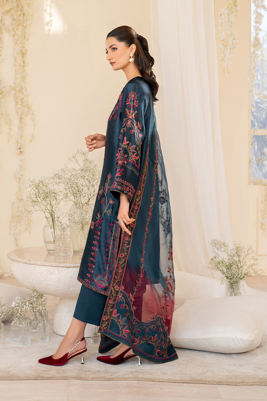 Iznik | Festive Formal | UE-379 Embroidered Pure silk - Pakistani Designer Dress - by Iznik - Type : Ladies Clothes - 100% Original at Saira Sultan