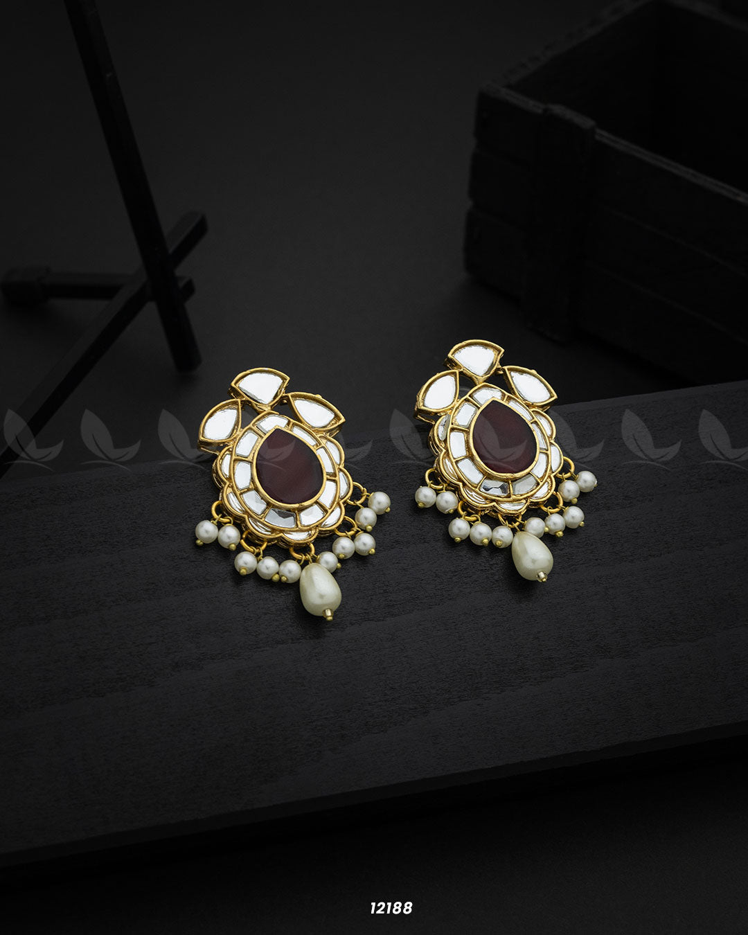 Nobie Earrings Red