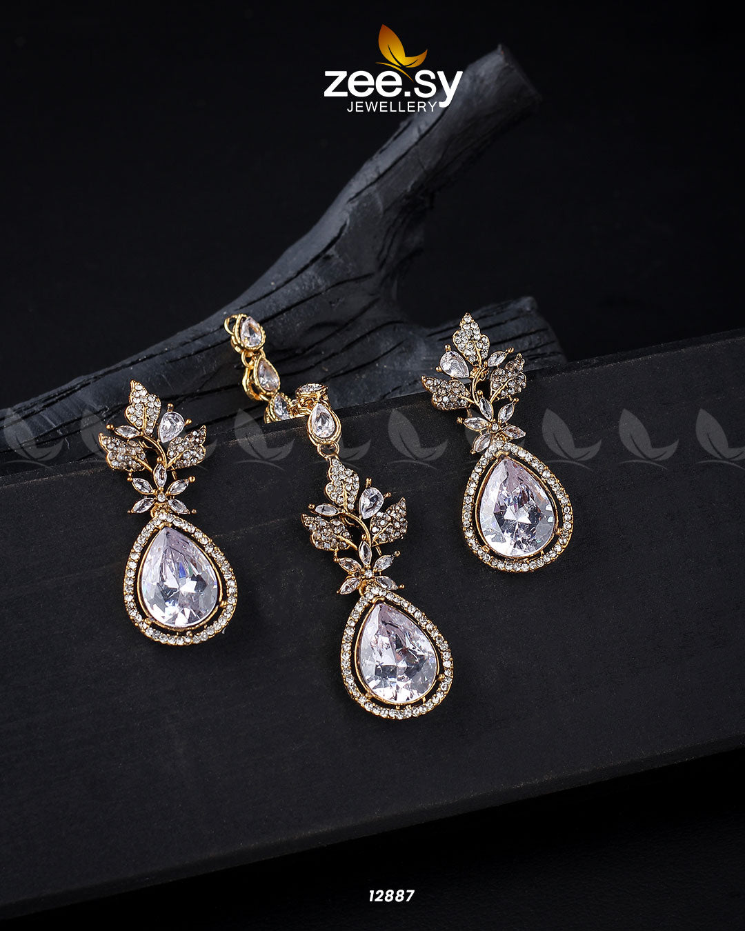 Crocus Earrings Golden White