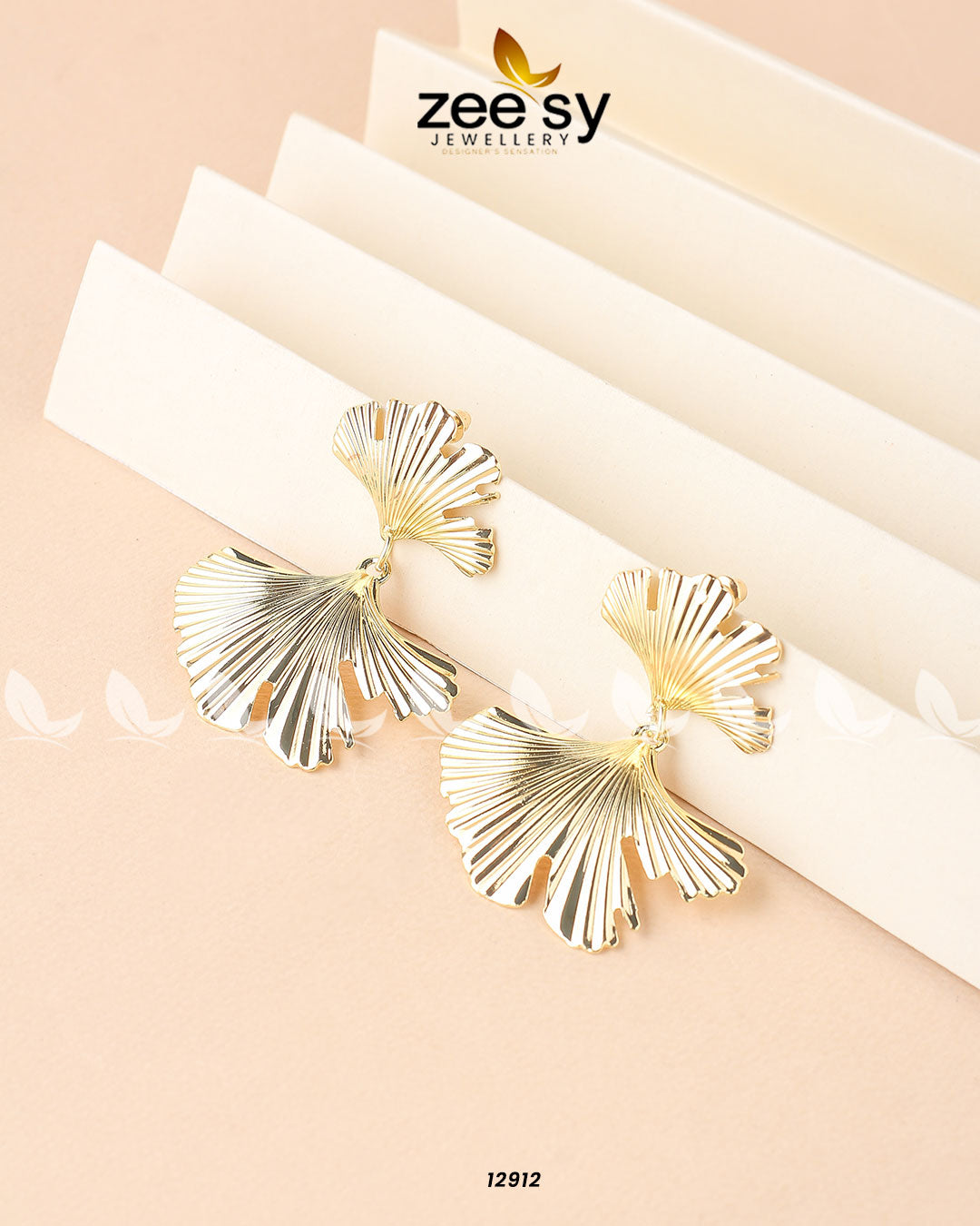 Salvia Earrings Golden