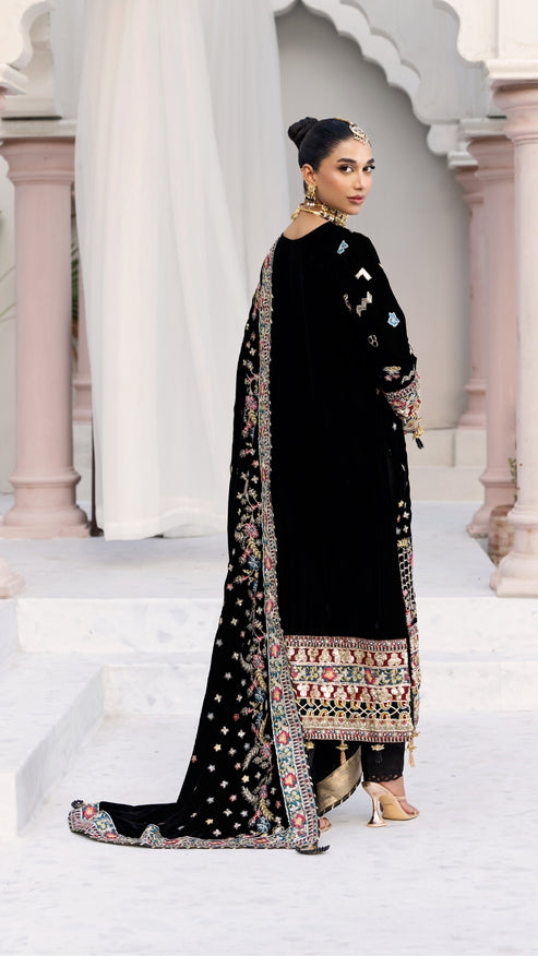 Zebtan | Andaz e Makhmal | ZAM-03 S Black Velvet