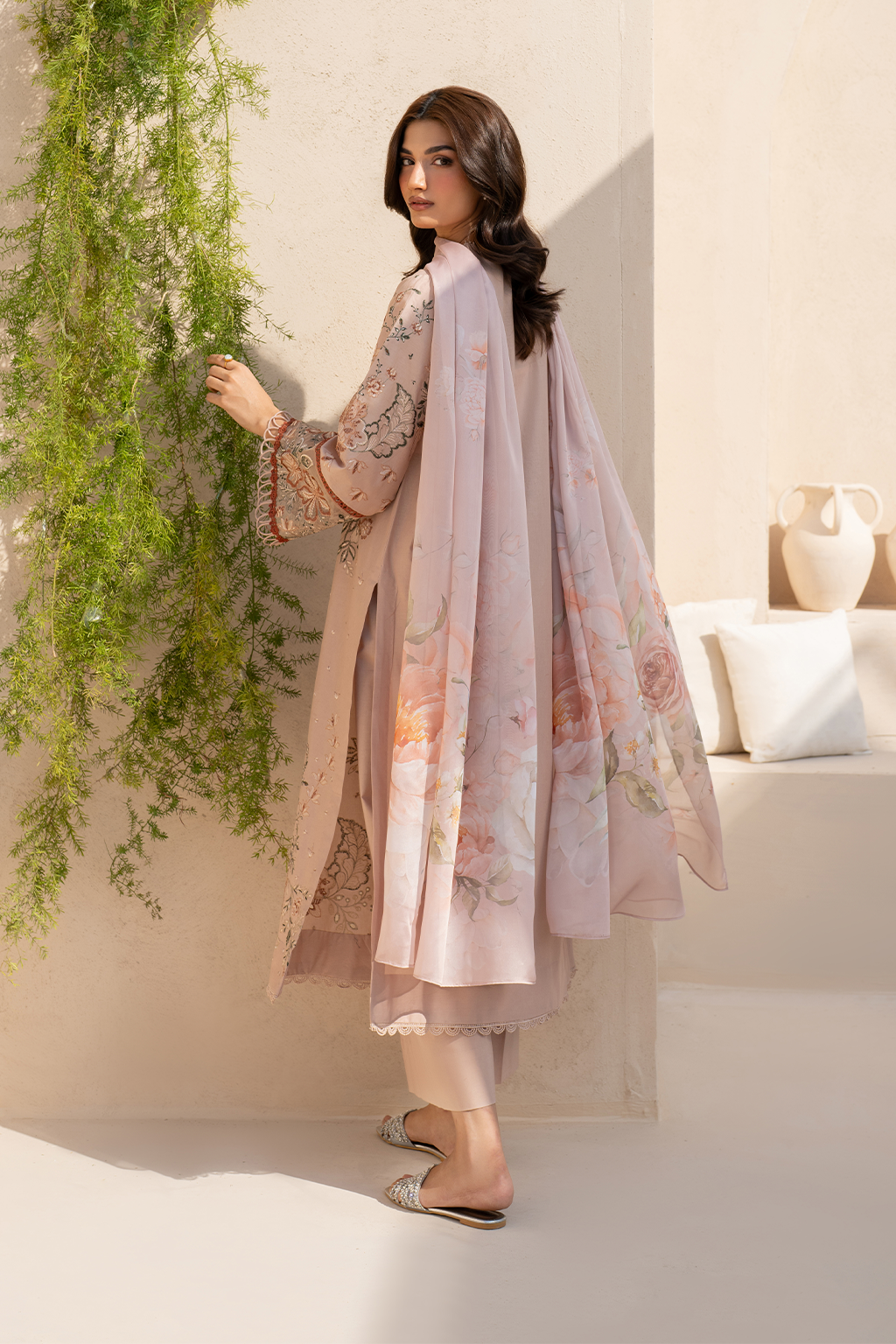 Iznik | Festive Lawn 25 | EFL-02 S Beige Lawn