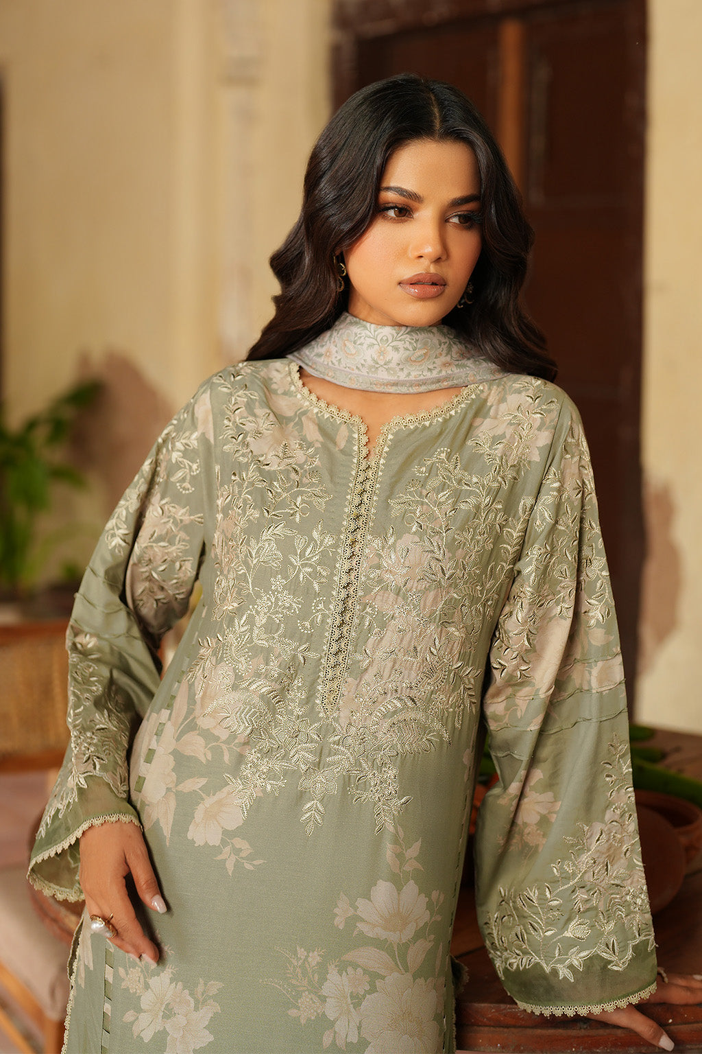Iznik | Winter 25 | IPF-08 - Pakistani Designer Dress - by Iznik - Type : Ladies Clothes - 100% Original at Saira Sultan