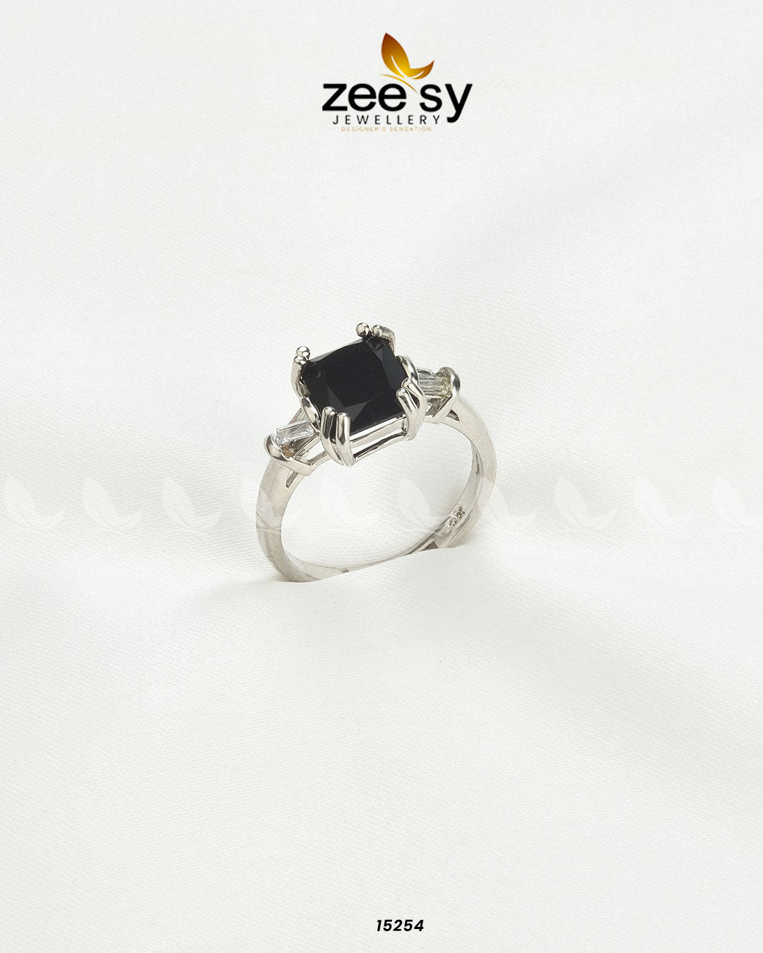 Dazzling Ring Black