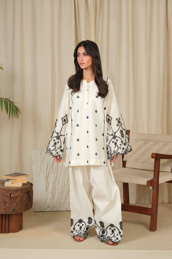 Noor by Saadia Asad | Noor Pret 25 | D2 - Monochrome Flair - Pakistani Designer Dress - by Noor by Saadia Asad - Type : Ladies Clothes - 100% Original at Saira Sultan