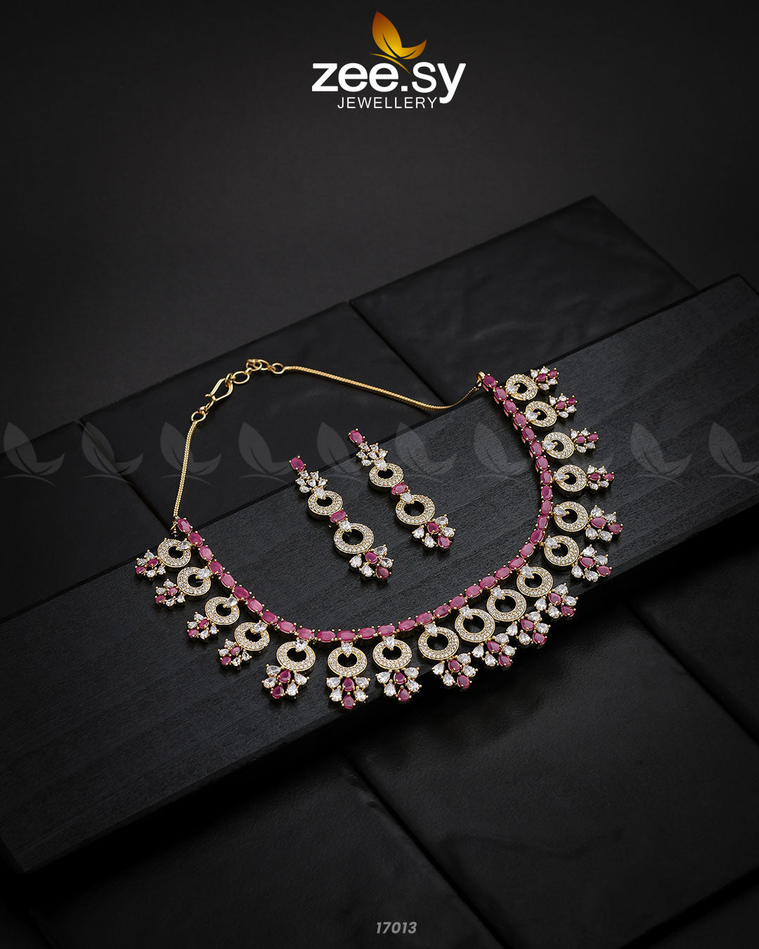 Statement Pieces Necklace Golden Red