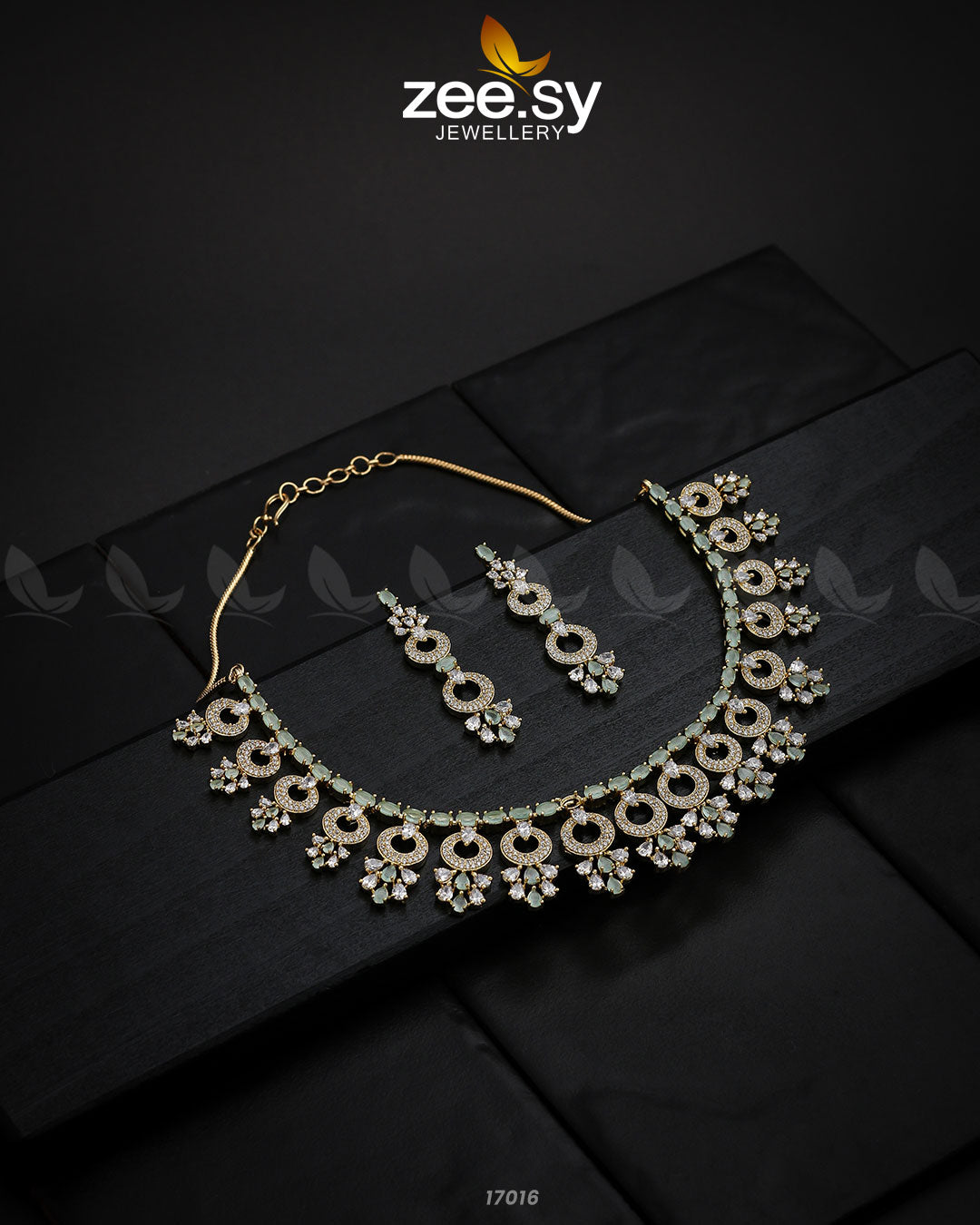 Statement Pieces Necklace Golden Mint Green